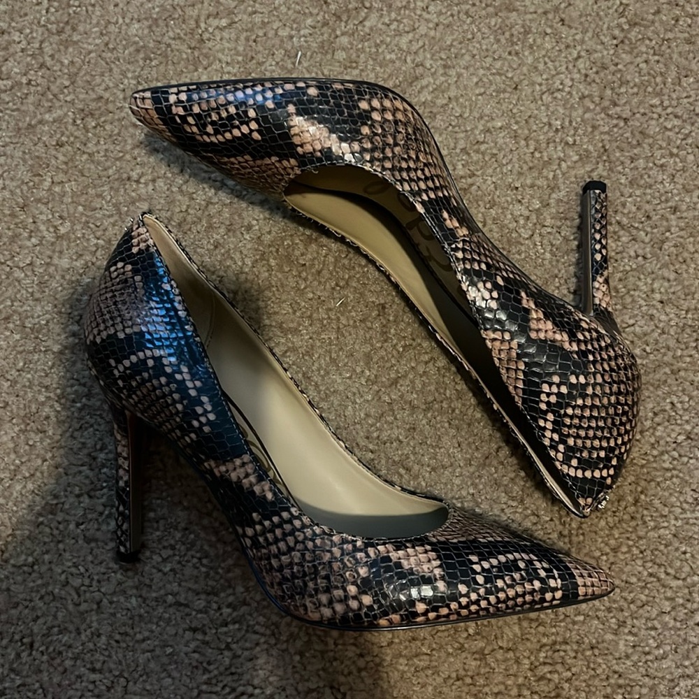Sam Edelmanan Hazel Snake-Embossed Leather Pumps